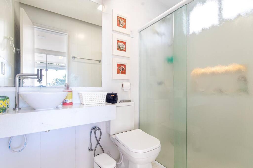 Porto Brasil resort, beira mar, casa com 4 suítes, piscinas