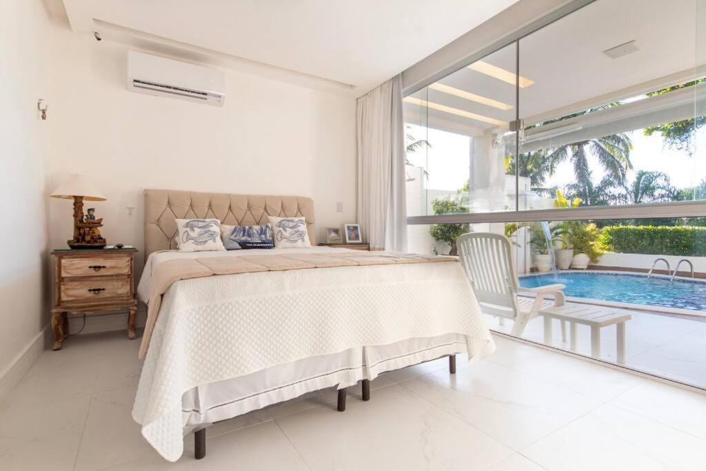 Porto Brasil resort, beira mar, casa com 4 suítes, piscinas
