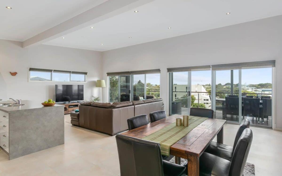 Beach Retreat Goolwa - BYO Linen - Near Beach - Fenced