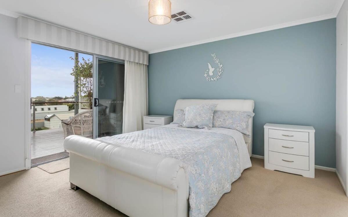 Beach Retreat Goolwa - BYO Linen - Near Beach - Fenced