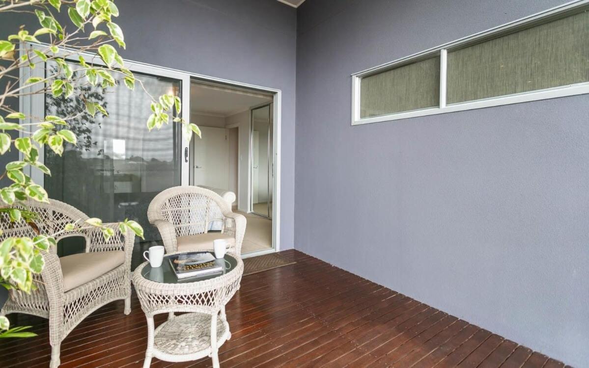 Beach Retreat Goolwa - BYO Linen - Near Beach - Fenced