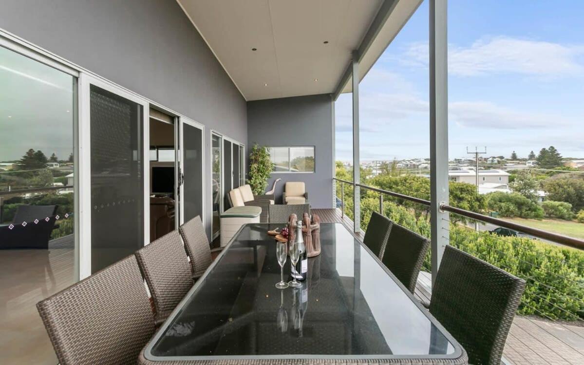 Beach Retreat Goolwa - BYO Linen - Near Beach - Fenced