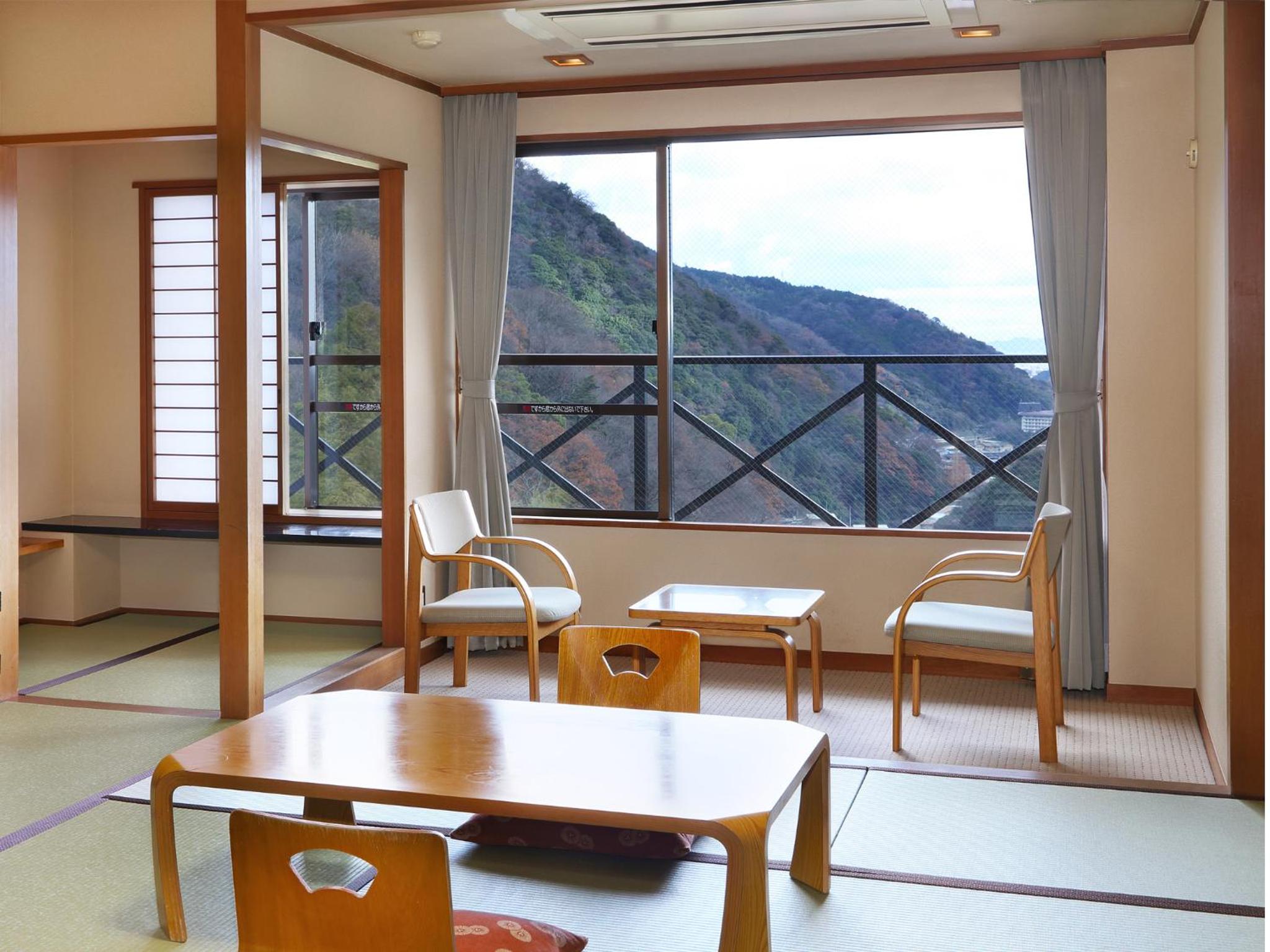 Hakonenomori Okada