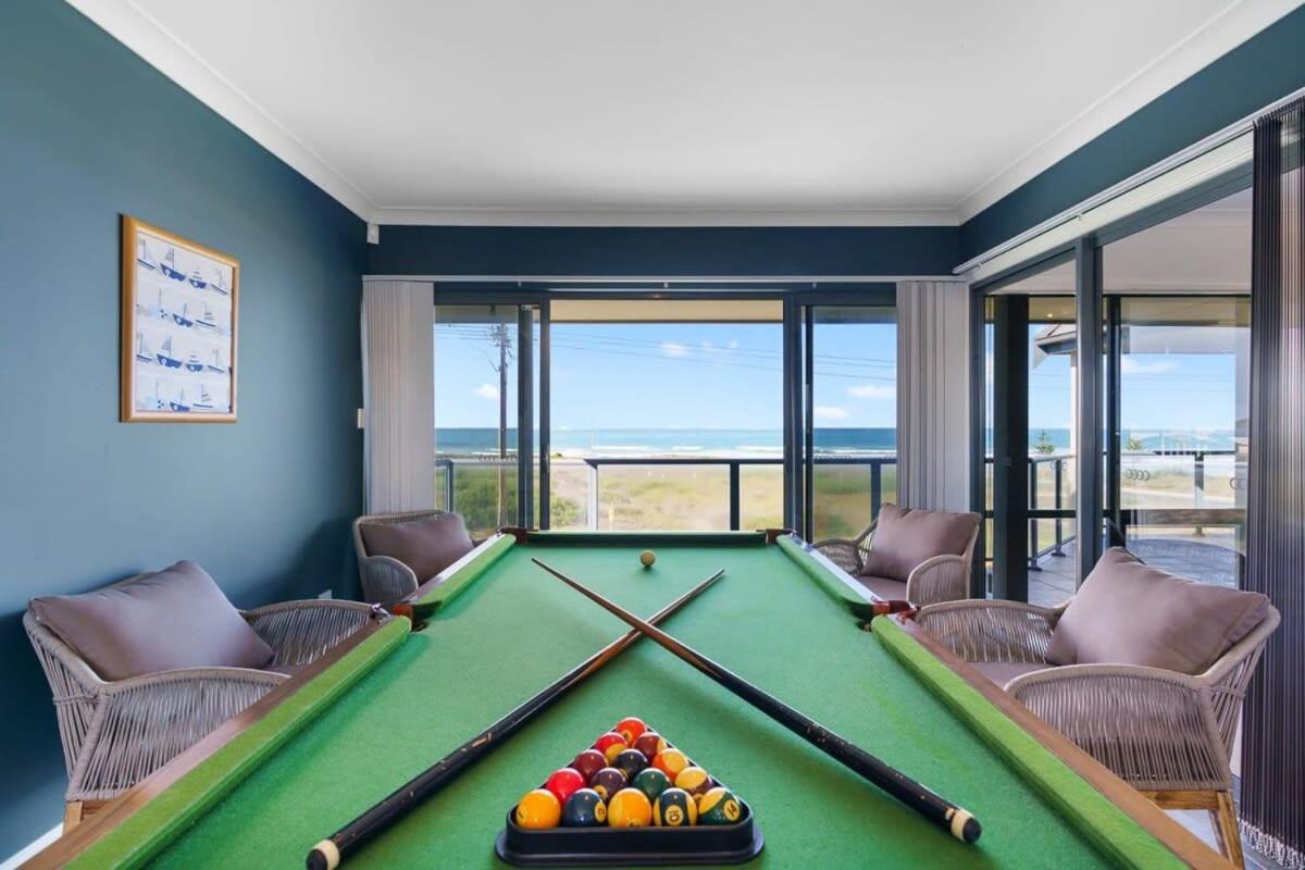 Sweeping Ocean Views -136 Newell - BYO Linen - PetsNegotiable - WiFi