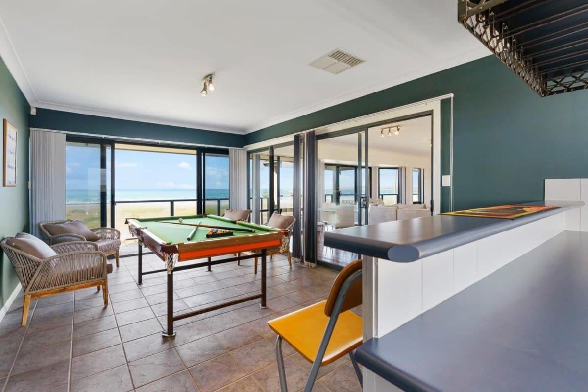 Sweeping Ocean Views -136 Newell - BYO Linen - PetsNegotiable - WiFi