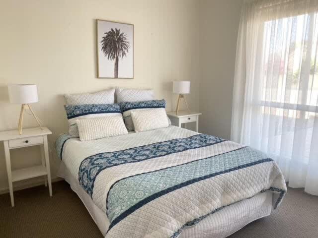 Spinnaker - 2 Sturt Street - BYO Linen