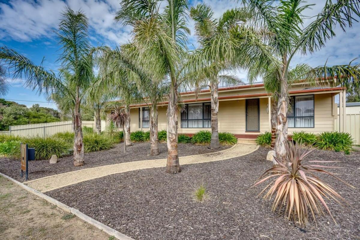 Home on Haynes- BYO LINEN - 1km from Goolwa Beach-Whale Watch