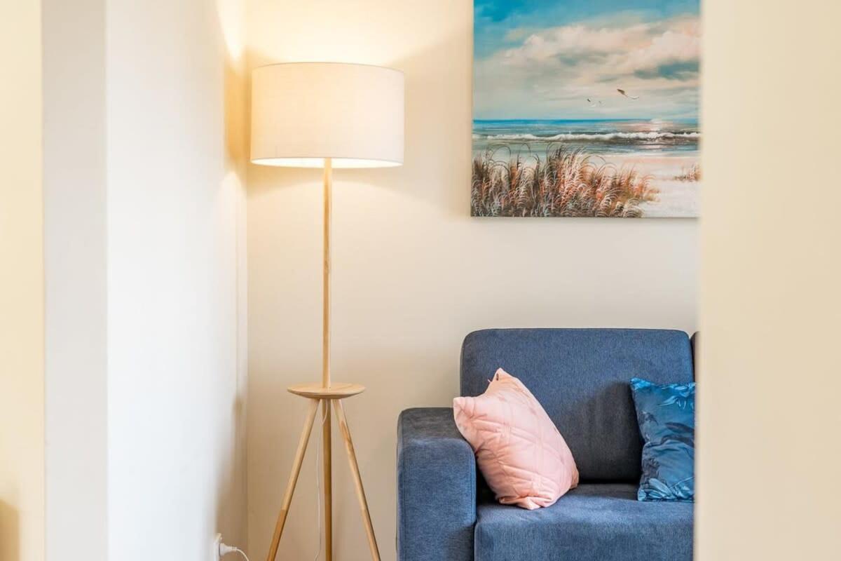 Encounters by the Sea 20 Whalers Rd Encounter Bay - BYO Linen