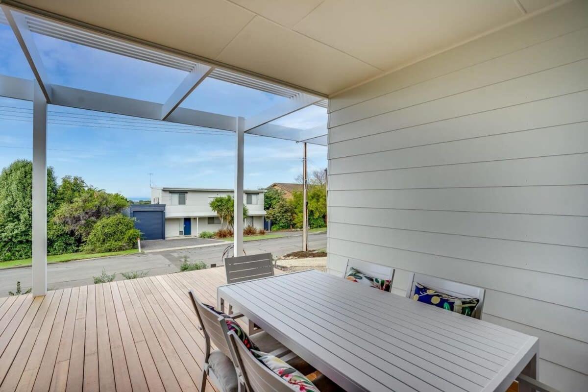 Encounter Bay - BYO Linen - Wi-Fi - Family Friendly - SeaViews