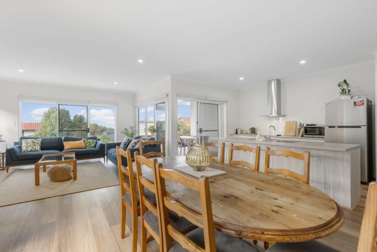 Encounter Bay - BYO Linen - Wi-Fi - Family Friendly - SeaViews