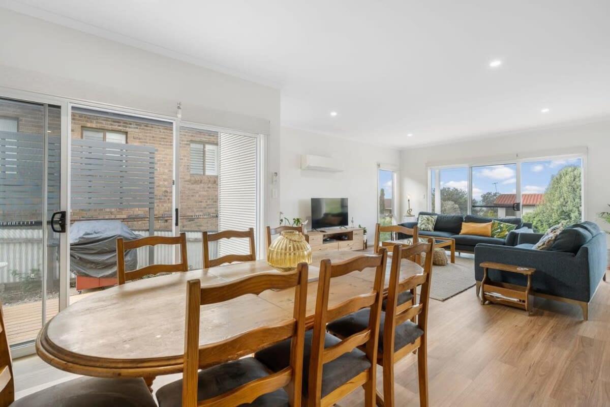 Encounter Bay - BYO Linen - Wi-Fi - Family Friendly - SeaViews