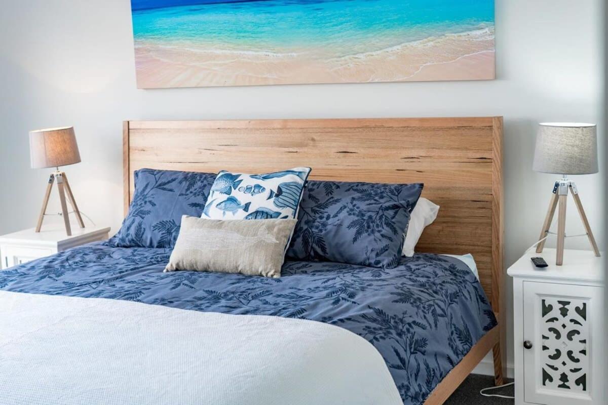 Encounter Bay - BYO Linen - Wi-Fi - Family Friendly - SeaViews