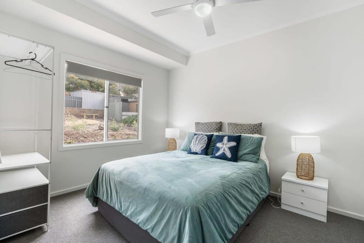 Encounter Bay - BYO Linen - Wi-Fi - Family Friendly - SeaViews