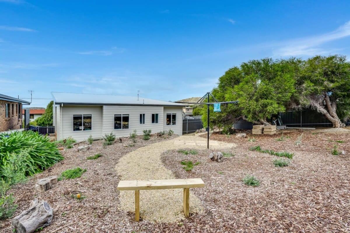 Encounter Bay - BYO Linen - Wi-Fi - Family Friendly - SeaViews