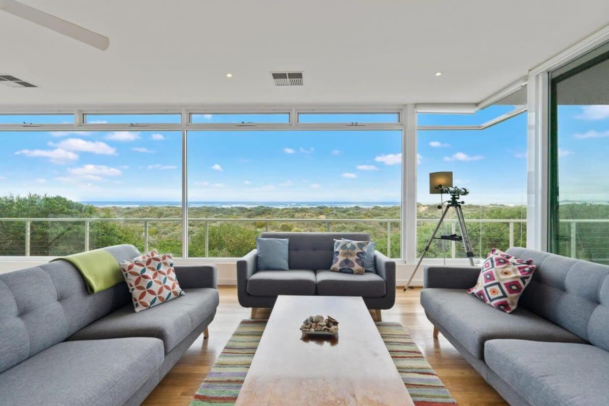 Absolute Luxury Beachfront - Middleton - BYO Linen