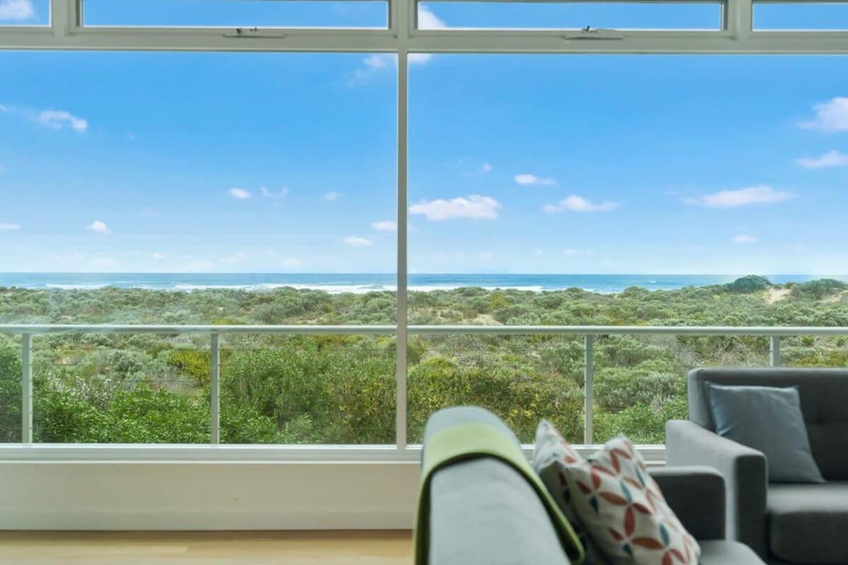 Absolute Luxury Beachfront - Middleton - BYO Linen