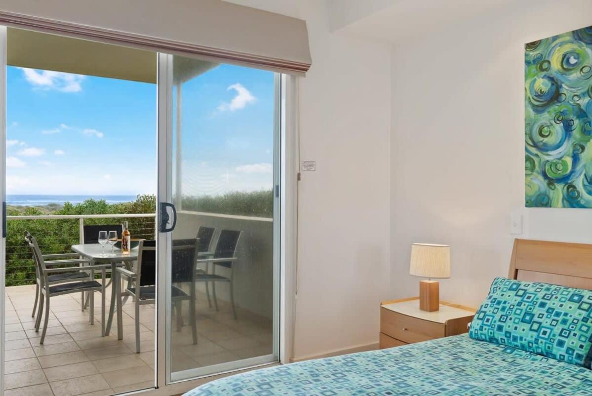 Absolute Luxury Beachfront - Middleton - BYO Linen