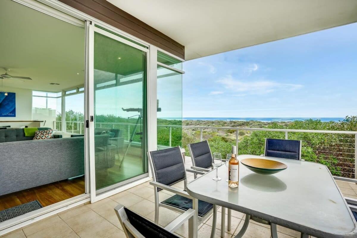 Absolute Luxury Beachfront - Middleton - BYO Linen
