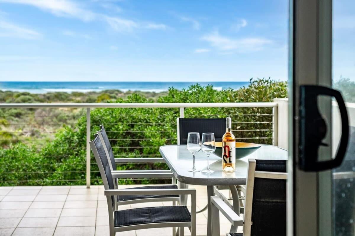 Absolute Luxury Beachfront - Middleton - BYO Linen