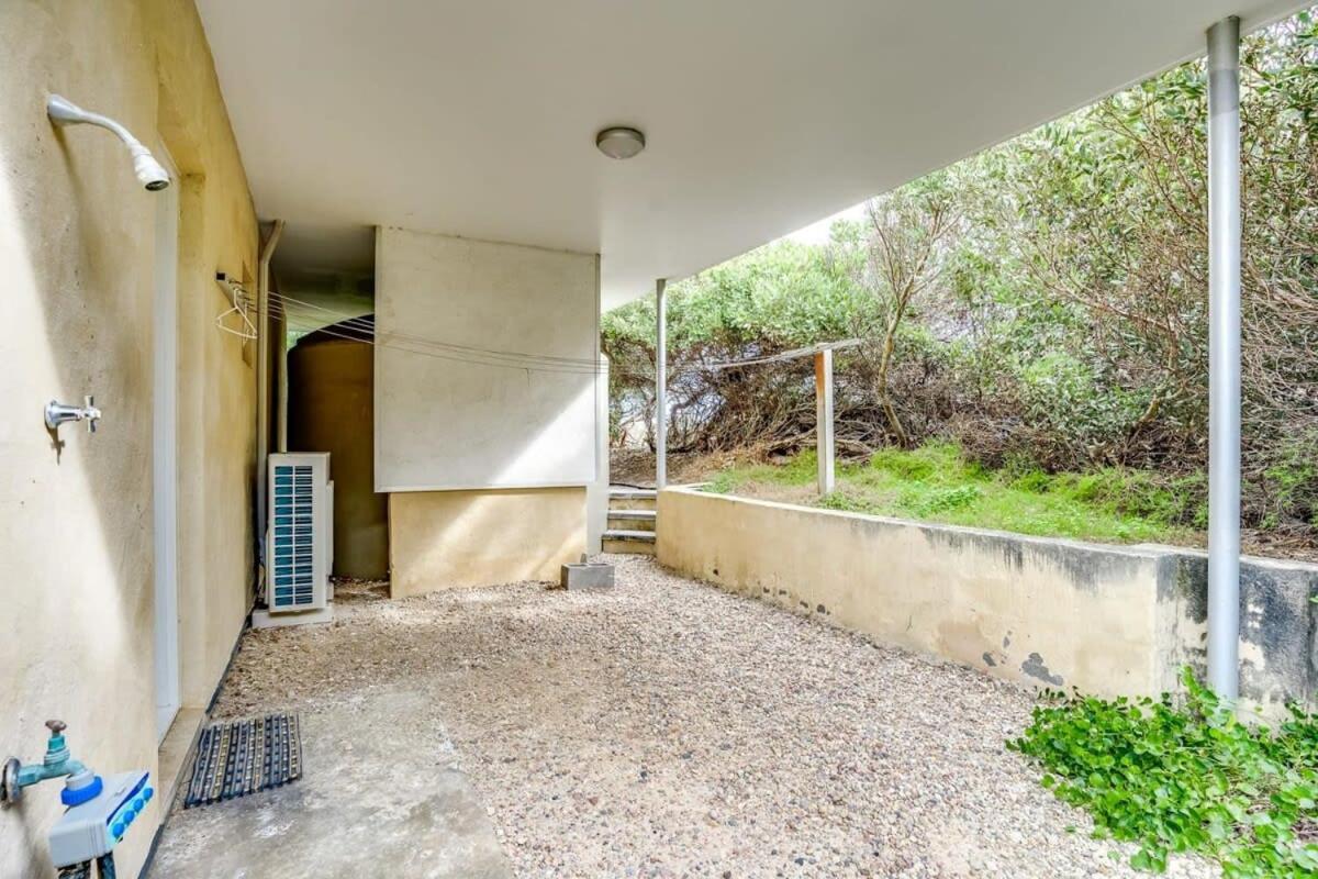 Absolute Luxury Beachfront - Middleton - BYO Linen