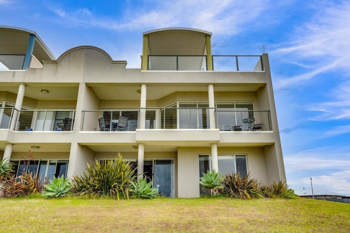 Hindmarsh Island - Linen Included - Waterfront - Luxury