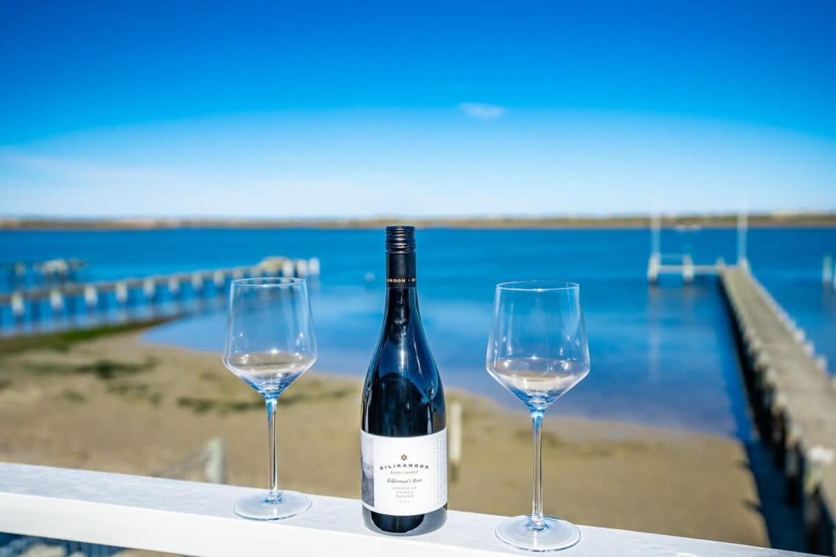 Beladura - 35 Goolwa Channel Drive Hindmarsh Island - Linen Included