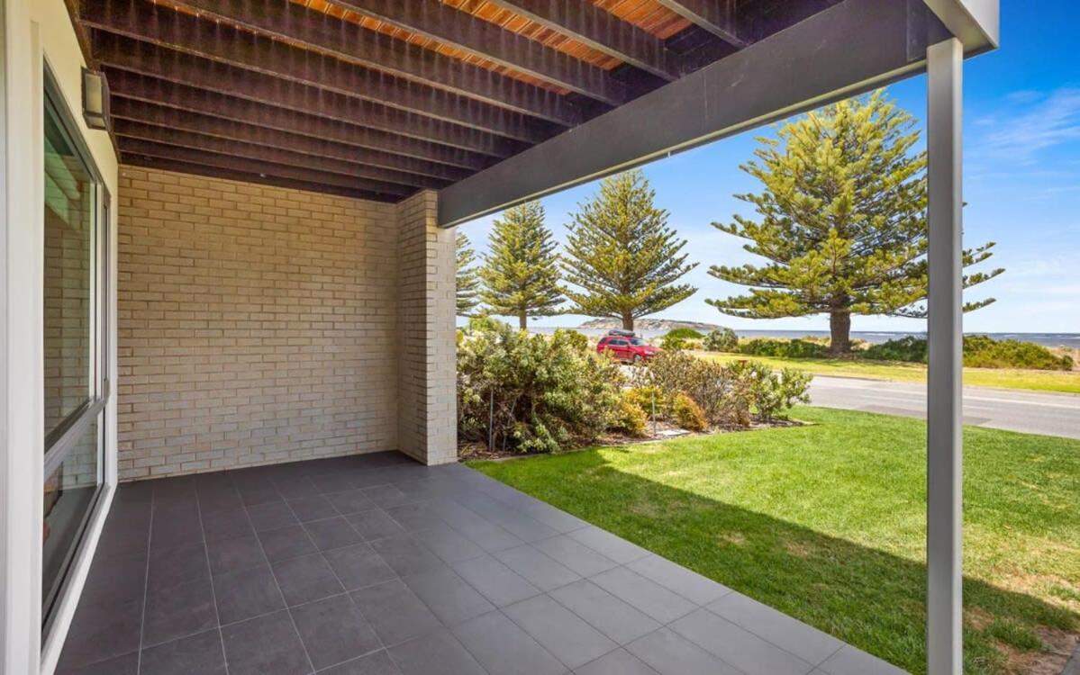 4A Franklin Pde Encounter Bay - BYO Linen