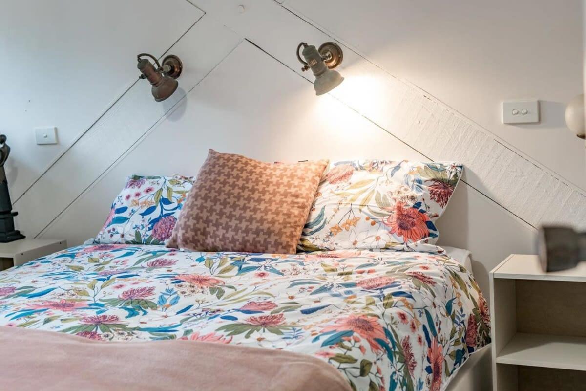 The Glass House 103 Bristow-Smith Ave Goolwa South - BYO Linen