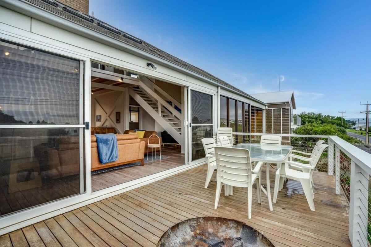 The Glass House 103 Bristow-Smith Ave Goolwa South - BYO Linen