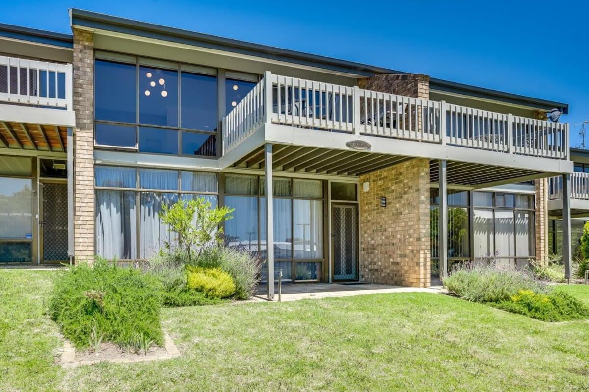 4 1 Harbour View Terrace BYO Linen