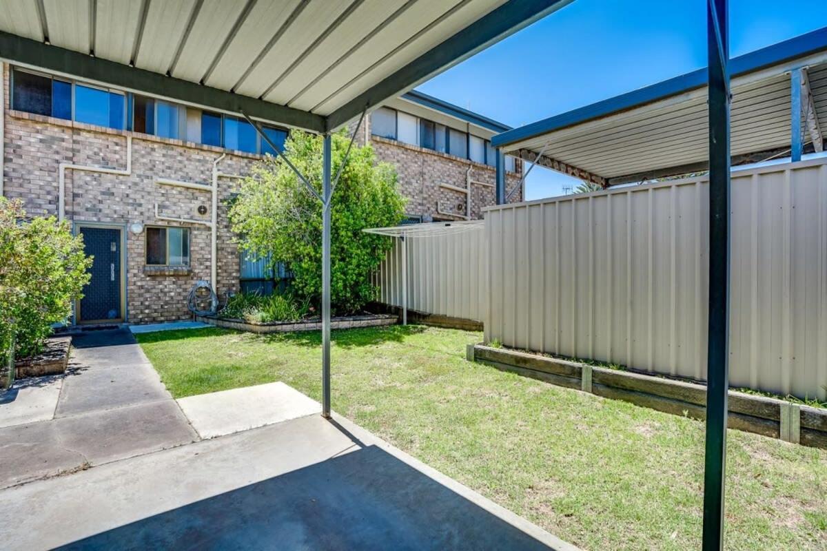 4 1 Harbour View Terrace BYO Linen