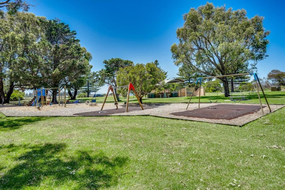 4 1 Harbour View Terrace BYO Linen