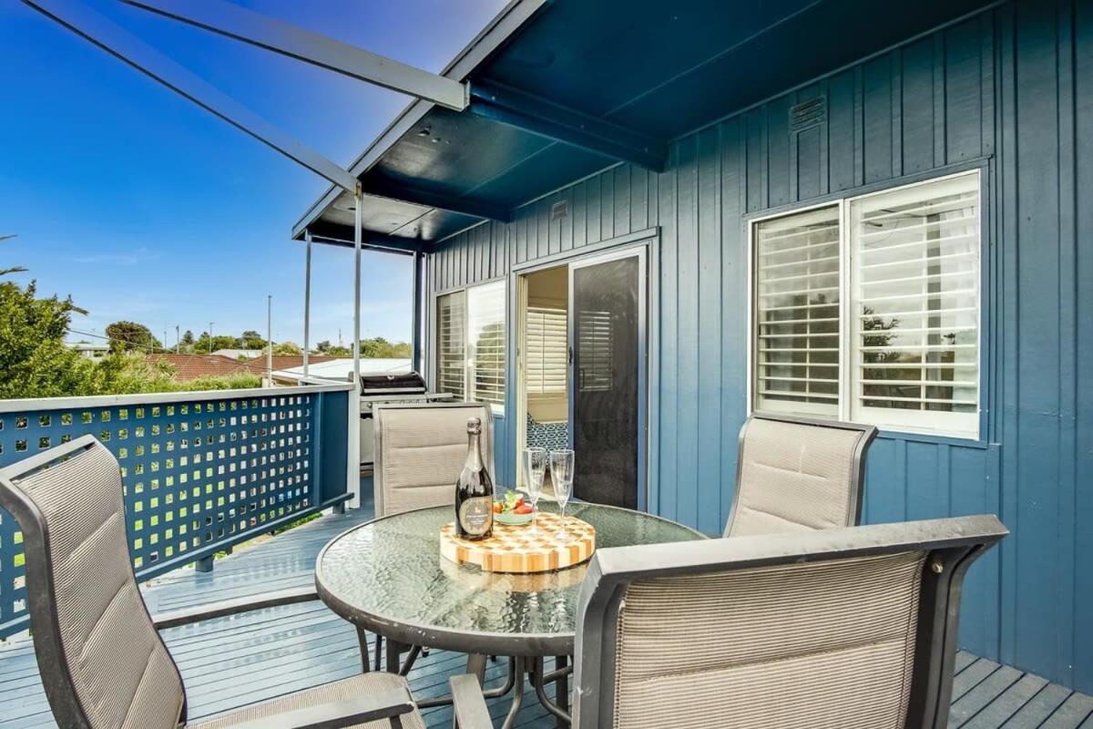 The Blue Bunyip - 3 Bunyip St - No Linen Included - Near the Beach