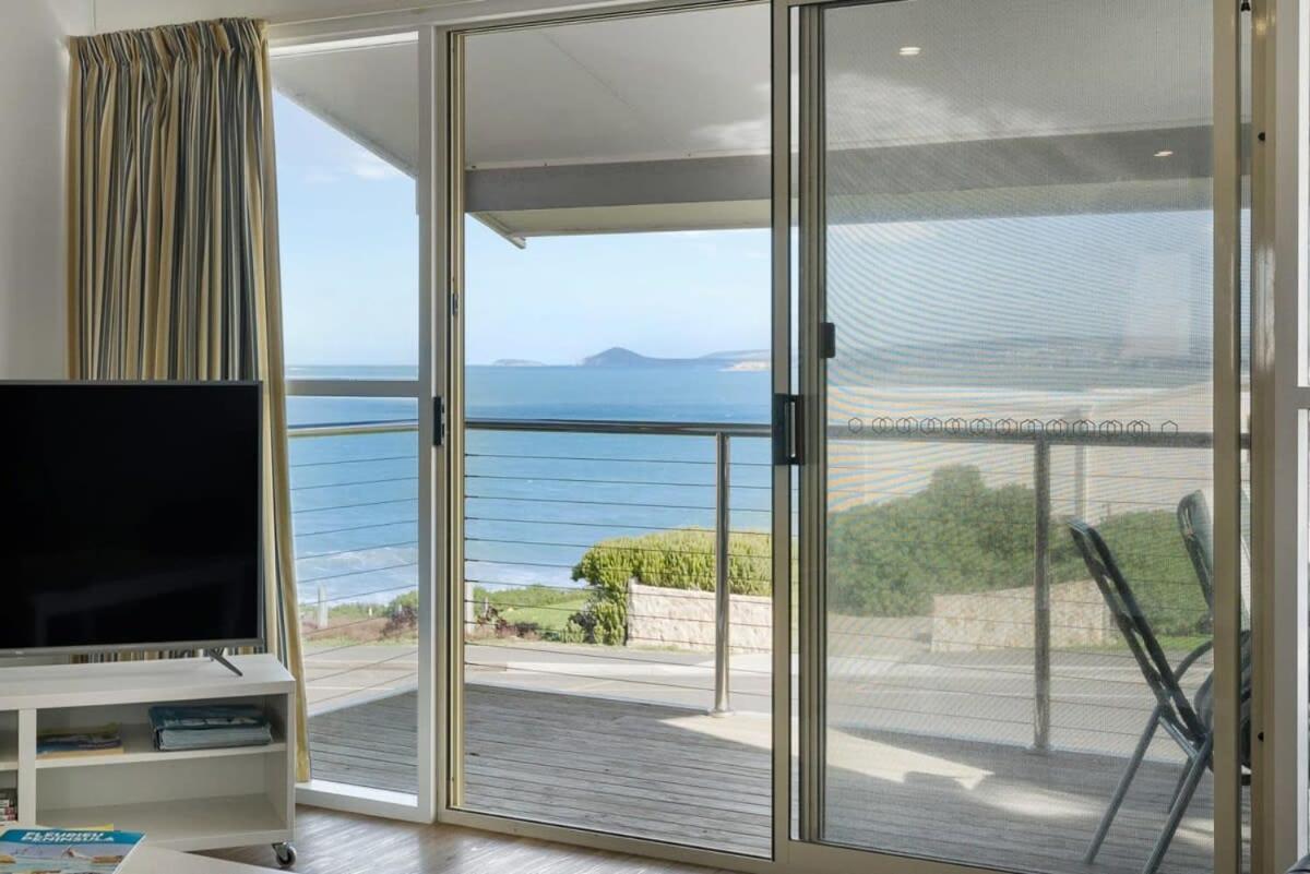 Neptune - 2 4 Hutton St Port Elliot Linen Included