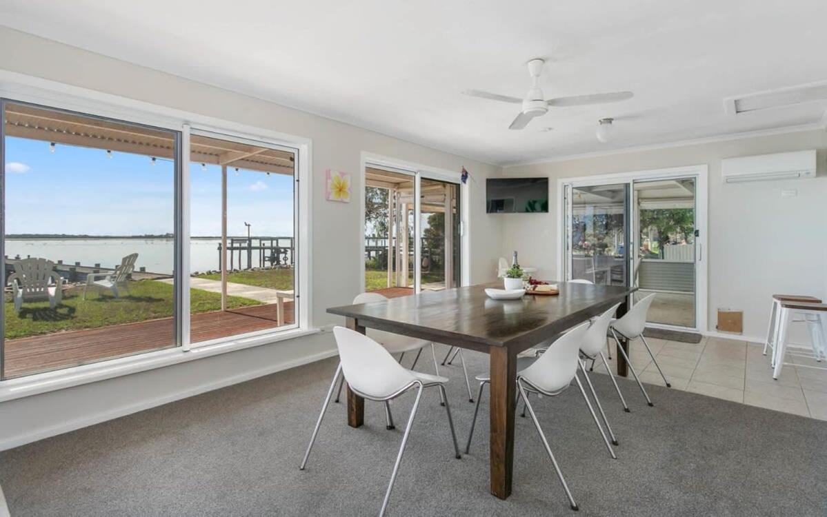 Water Front Haven-No Linen Included
