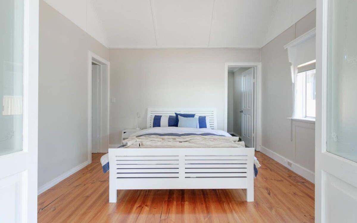 Water Front Haven-No Linen Included