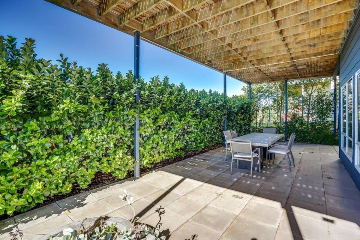 8 Davies St Encounter Bay - No Linen Included - Wi-Fi - Sea Views