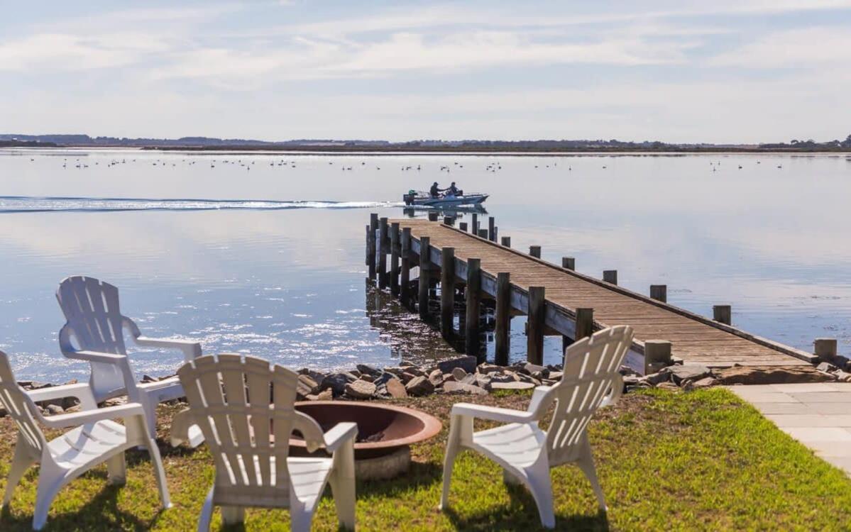 Water Front Haven-No Linen Included