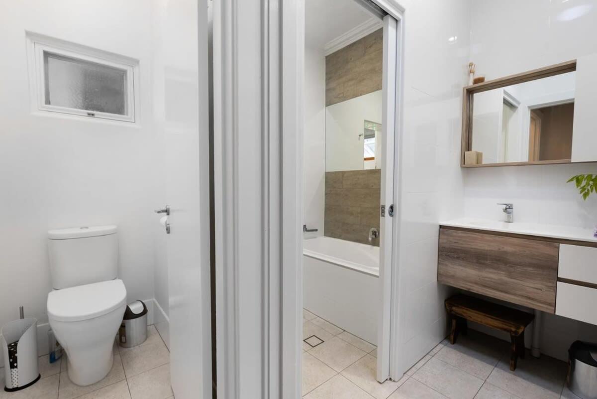 Pine - 11 Pine Ave Victor Harbor No Linen Included
