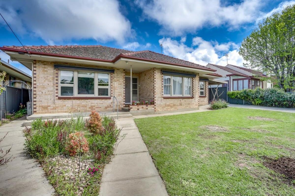 Pine - 11 Pine Ave Victor Harbor No Linen Included