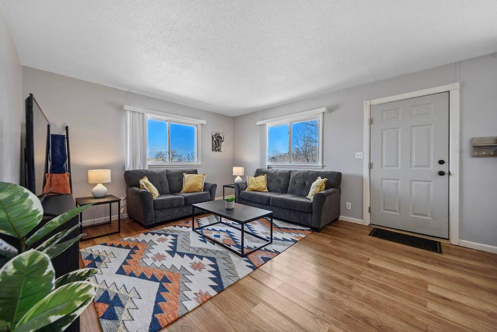 Downtown Condo-Upper Unit view 2