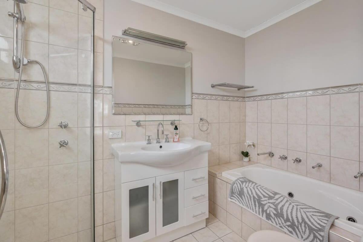 Hidden Little Gem - Township - Luxury - Linen Included