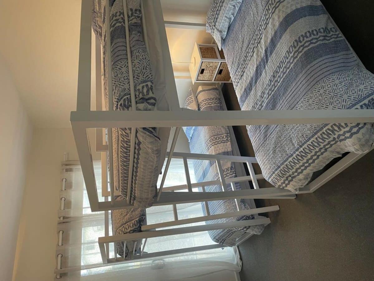 Relax at Middleton - No Linen Included - Pets Negotiable - Wi-Fi