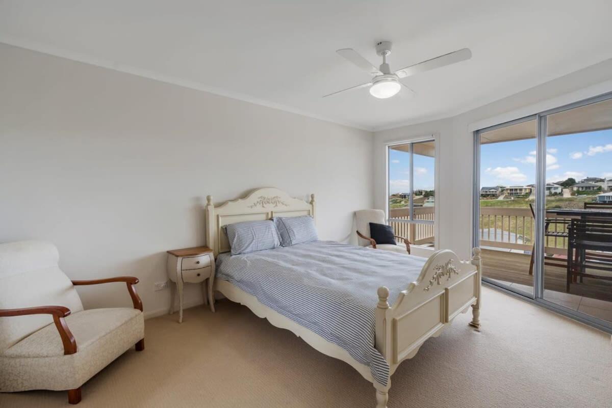 15 Cygnet Ct Encounter Bay - No Linen Included
