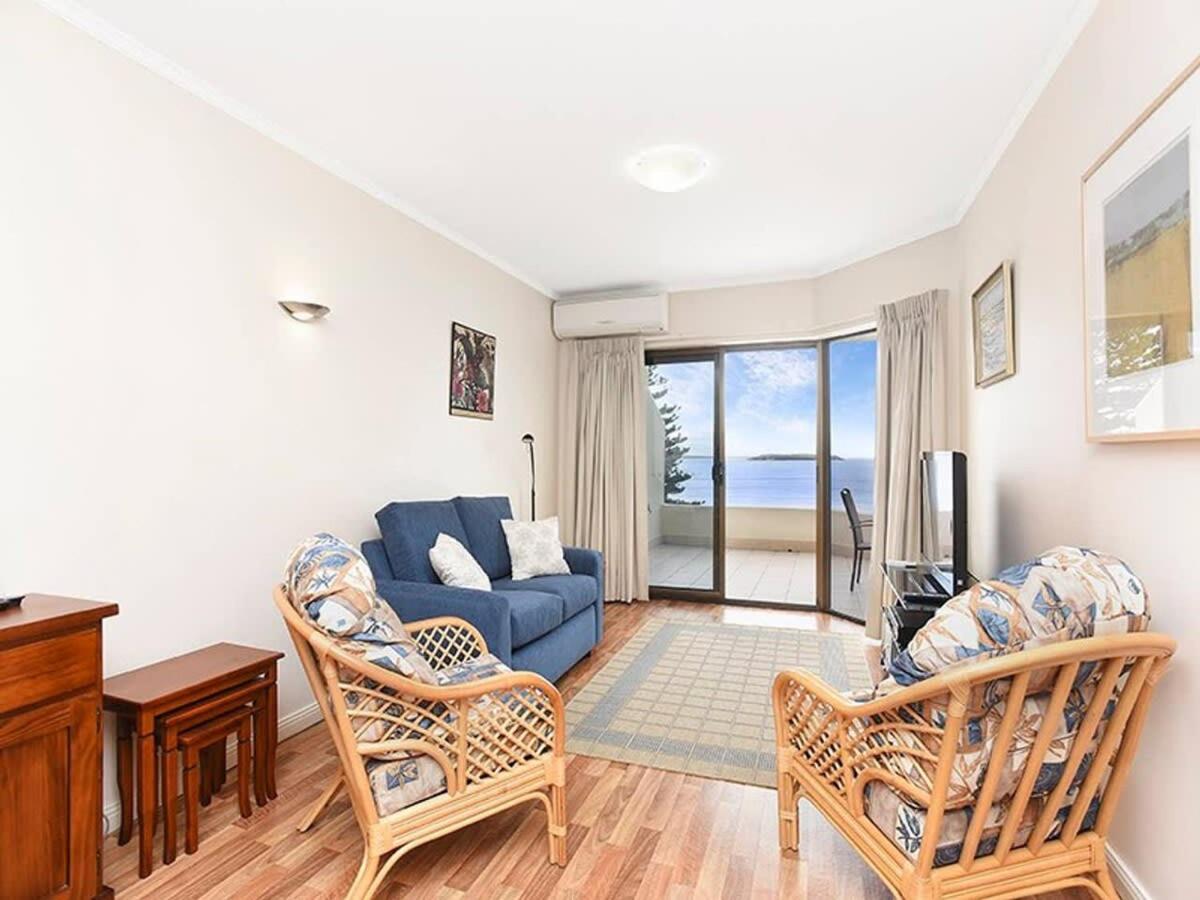 19-117 Franklin Pde - Beachfront Location - Linen Included