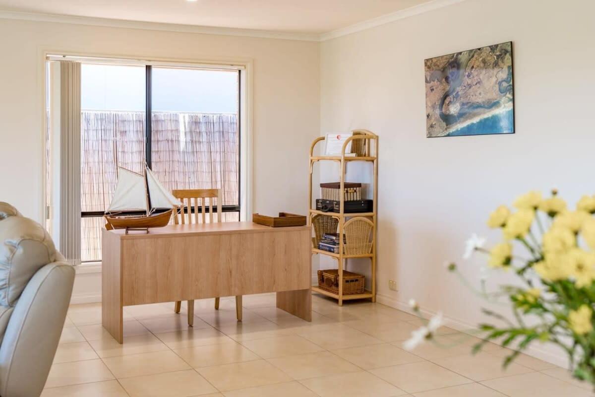 71 Blanche Pde Hindmarsh Island - No Linen Included