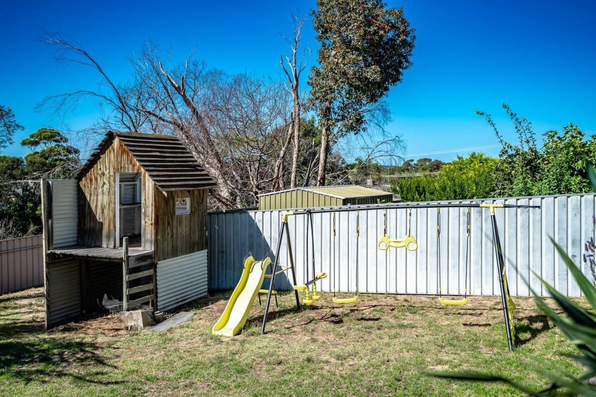 15 Lawson St Victor Harbor - Linen Included