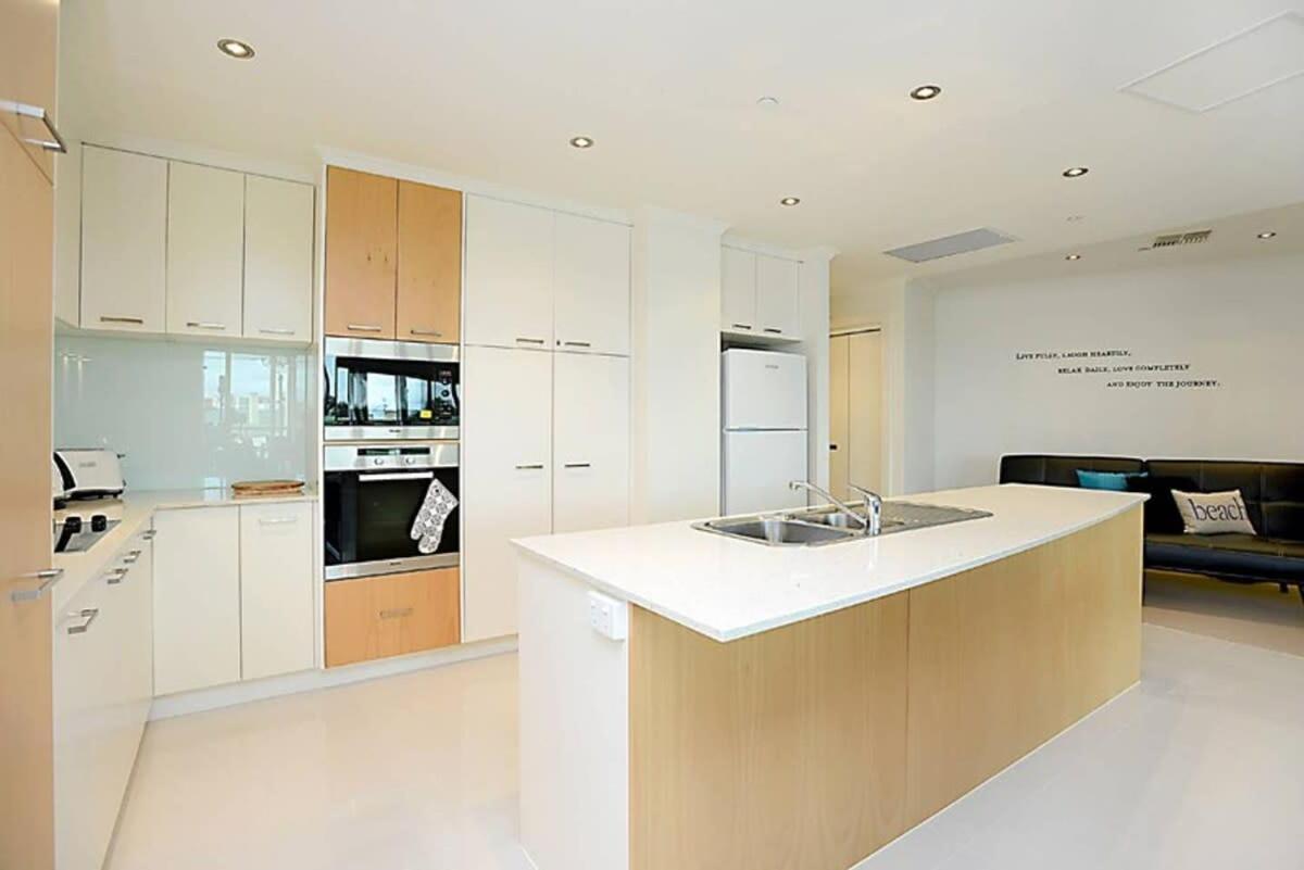 Gallery 7 - Town Centre - Wi-Fi - Linen Included