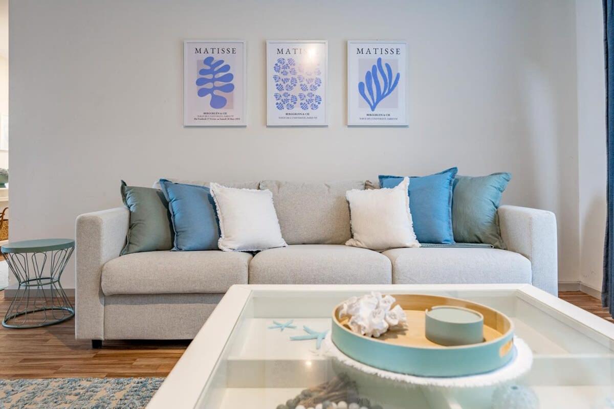 27 Seaview - Pets Negotiable - Wi-Fi - No Linen Included