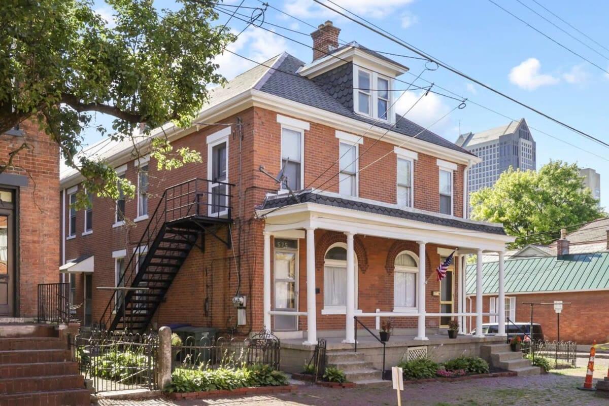 Housepitality - The City Gateway